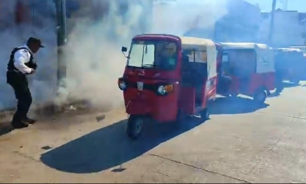 El conflicto y bloqueo de la avenida 10 de julio fue consecuencia de la detención de una unidad de mototaxi ilegal El conflicto y bloqueo de la avenida 10 de julio fue consecuencia de la detención de una unidad de mototaxi ilegal