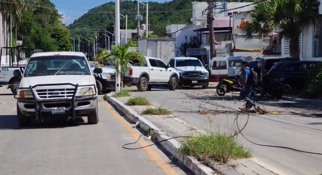 La tensión continúa en Lerma, donde pescadores ribereños se unieron a los camaroneros de Campeche para cerrar la carretera Campeche-Lerma