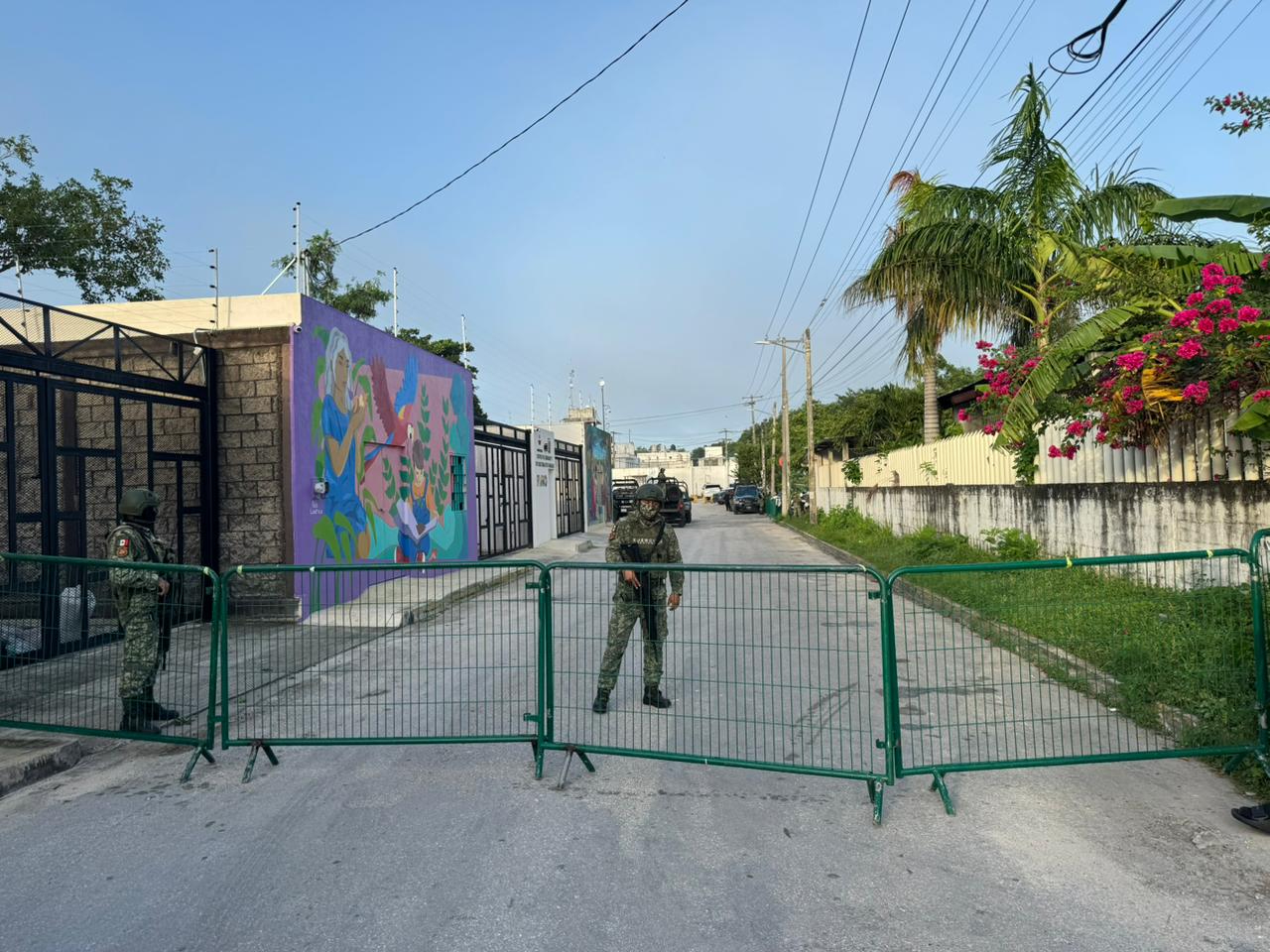 La zona alrededor del Cereso fue cerrada para realizar correctamente la revisión La zona alrededor del Cereso fue cerrada para realizar correctamente la revisión