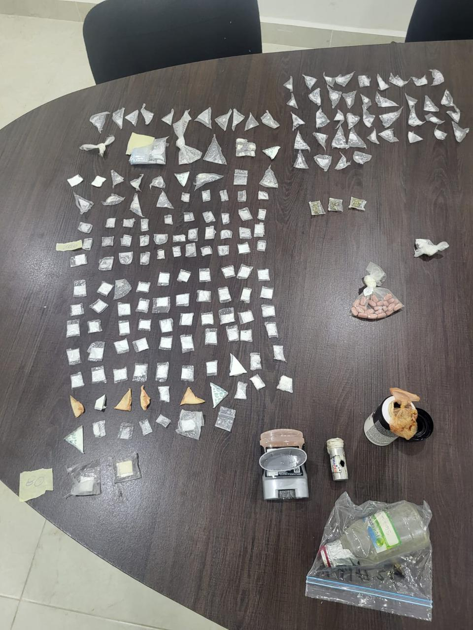 Algunas de las sustancias encontradas fueron desde marihuana, cristal y cocaína Algunas de las sustancias encontradas fueron desde marihuana, cristal y cocaína