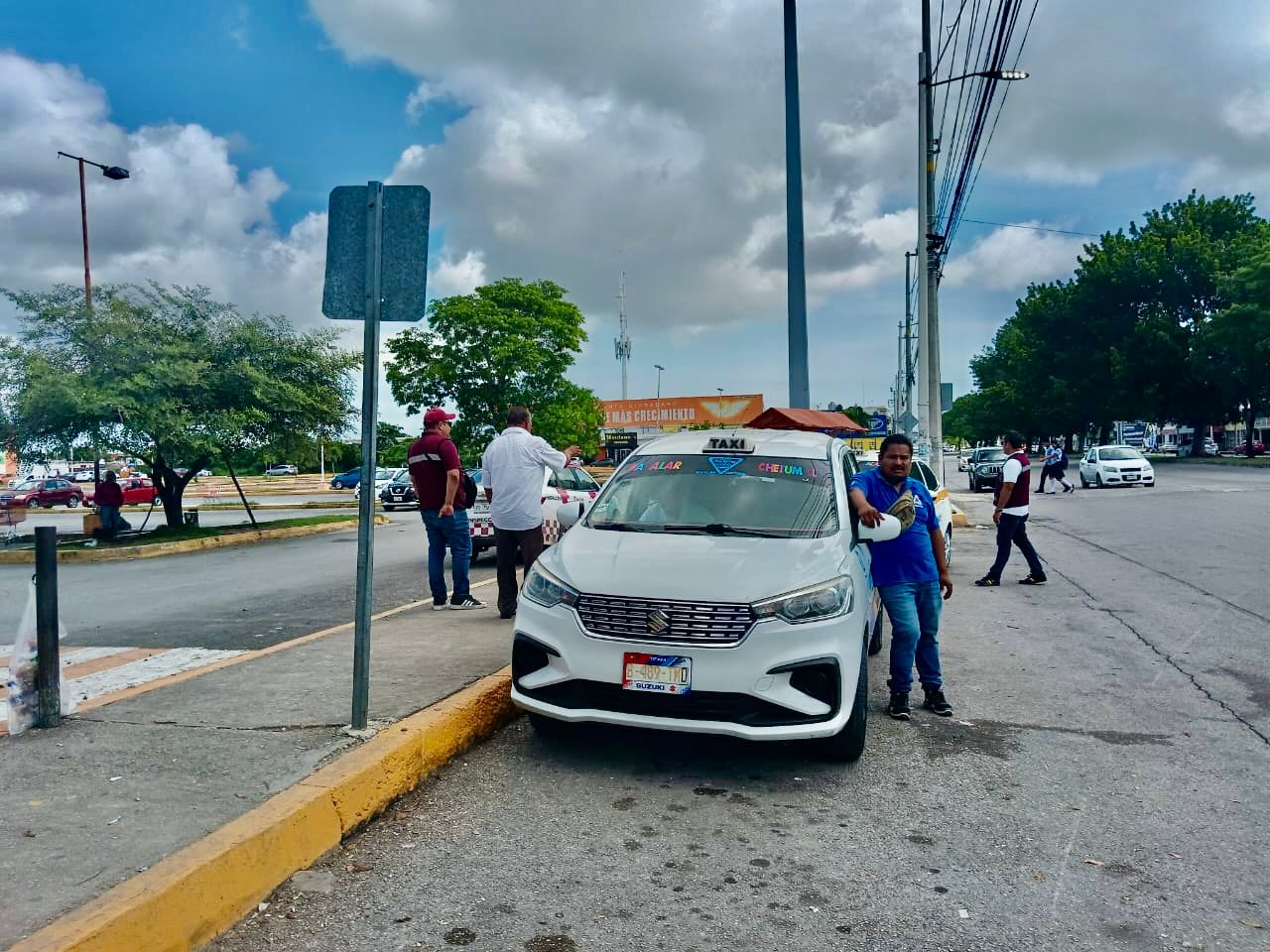 Gracias a que testigos grabaron el momento de la agresión, se lograron identificar a los taxistas Gracias a que testigos grabaron el momento de la agresión, se lograron identificar a los taxistas