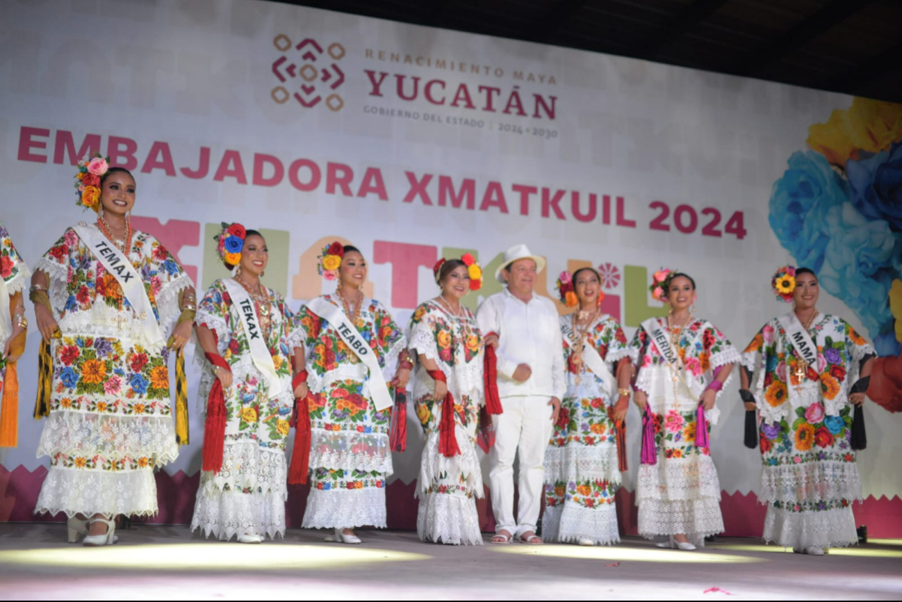 Eligen a las embajadoras finalistas de la Feria Xmatkuil en Yucatán. Eligen a las embajadoras finalistas de la Feria Xmatkuil en Yucatán.