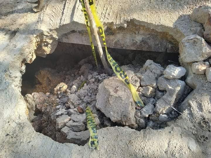 En la ruta se han reportado dos grandes agujeros En la ruta se han reportado dos grandes agujeros
