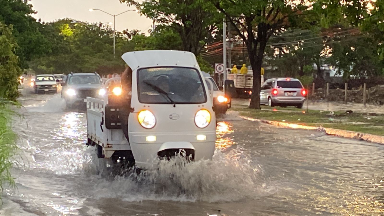 Huracán Rafael Provoca Lluvias Intensas en Campeche Huracán Rafael Provoca Lluvias Intensas en Campeche