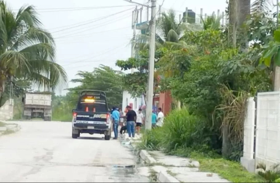Las colonias en donde los habitantes se han quejado son los Barrios de Guadalupe, de San Francisco y de Santa Lucía, así como en Solidaridad Urbana Las colonias en donde los habitantes se han quejado son los Barrios de Guadalupe, de San Francisco y de Santa Lucía, así como en Solidaridad Urbana
