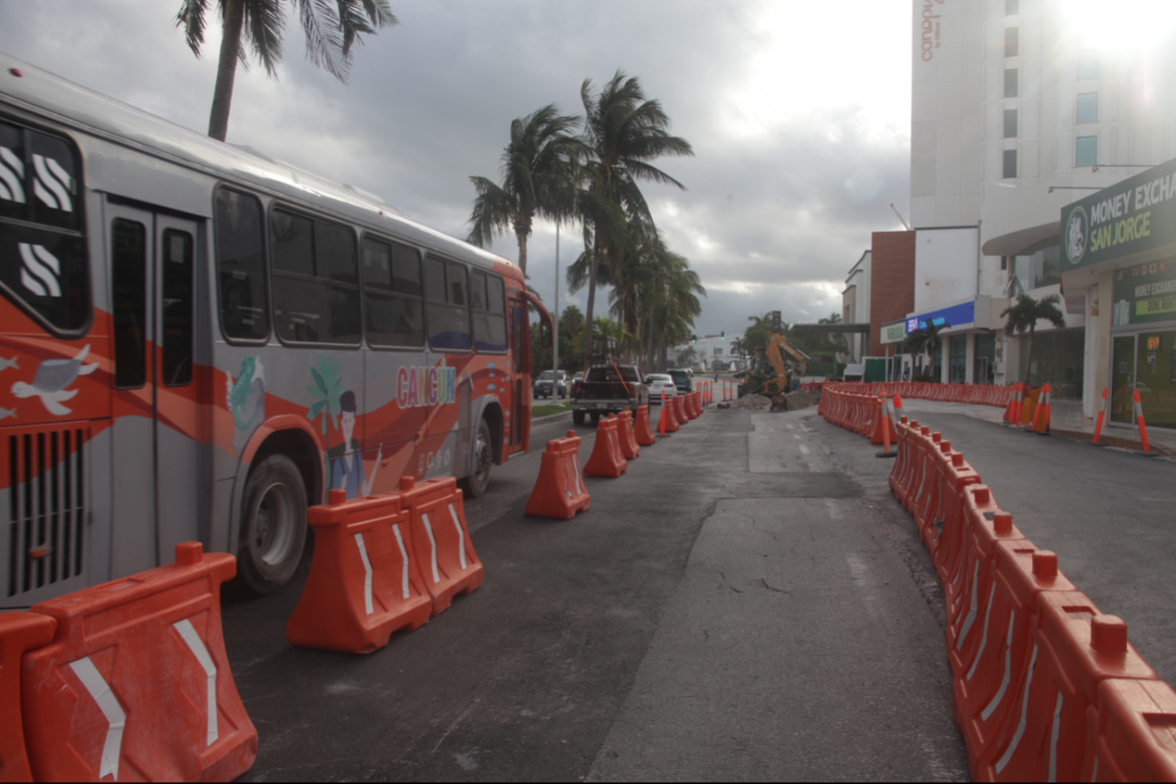 Pese a que se encuentra en la zona turística, hay muchos daños y falta de mantenimiento Pese a que se encuentra en la zona turística, hay muchos daños y falta de mantenimiento
