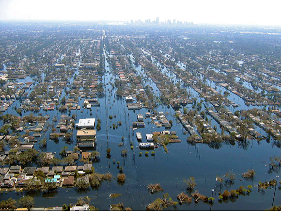 Vista de Nueva Orleans inundada después del Katrina, el 11 de septiembre de 2005 Vista de Nueva Orleans inundada después del Katrina, el 11 de septiembre de 2005