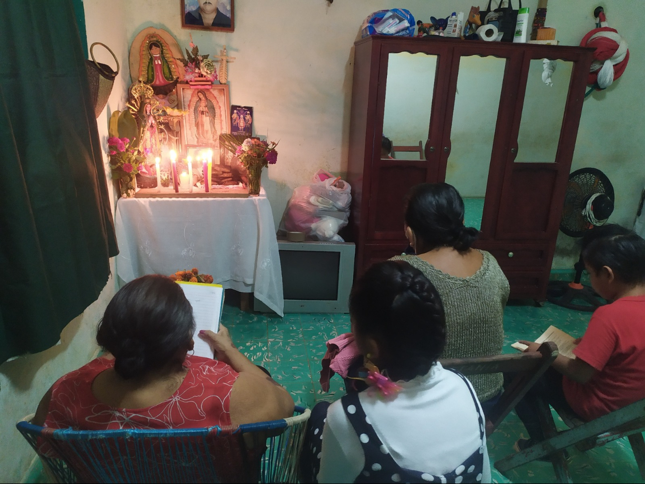 En los hogares se esmeran en cumplir una tradición llena de espiritualidad y memoria. En los hogares se esmeran en cumplir una tradición llena de espiritualidad y memoria.