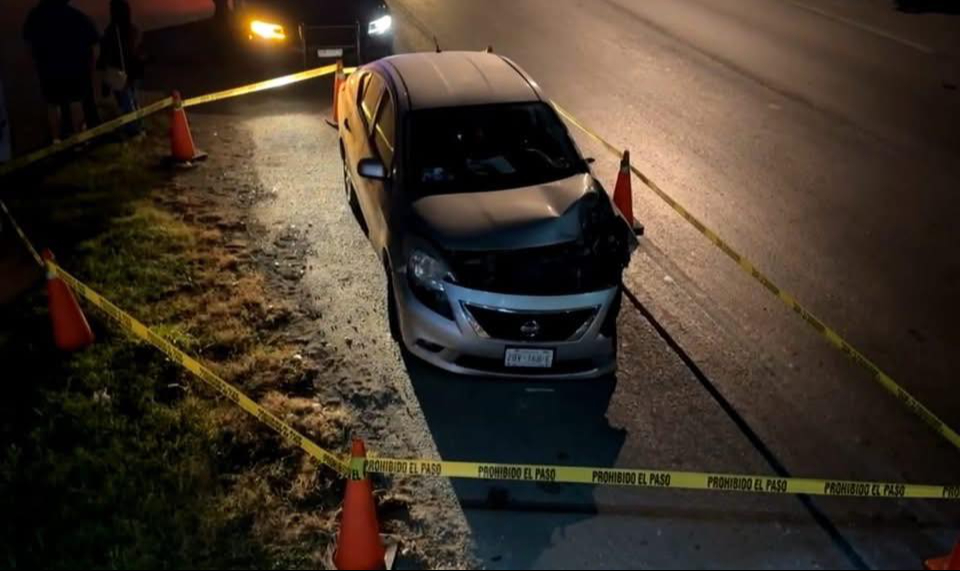 La mujer perdió la vida luego de ser embestida por el auto La mujer perdió la vida luego de ser embestida por el auto