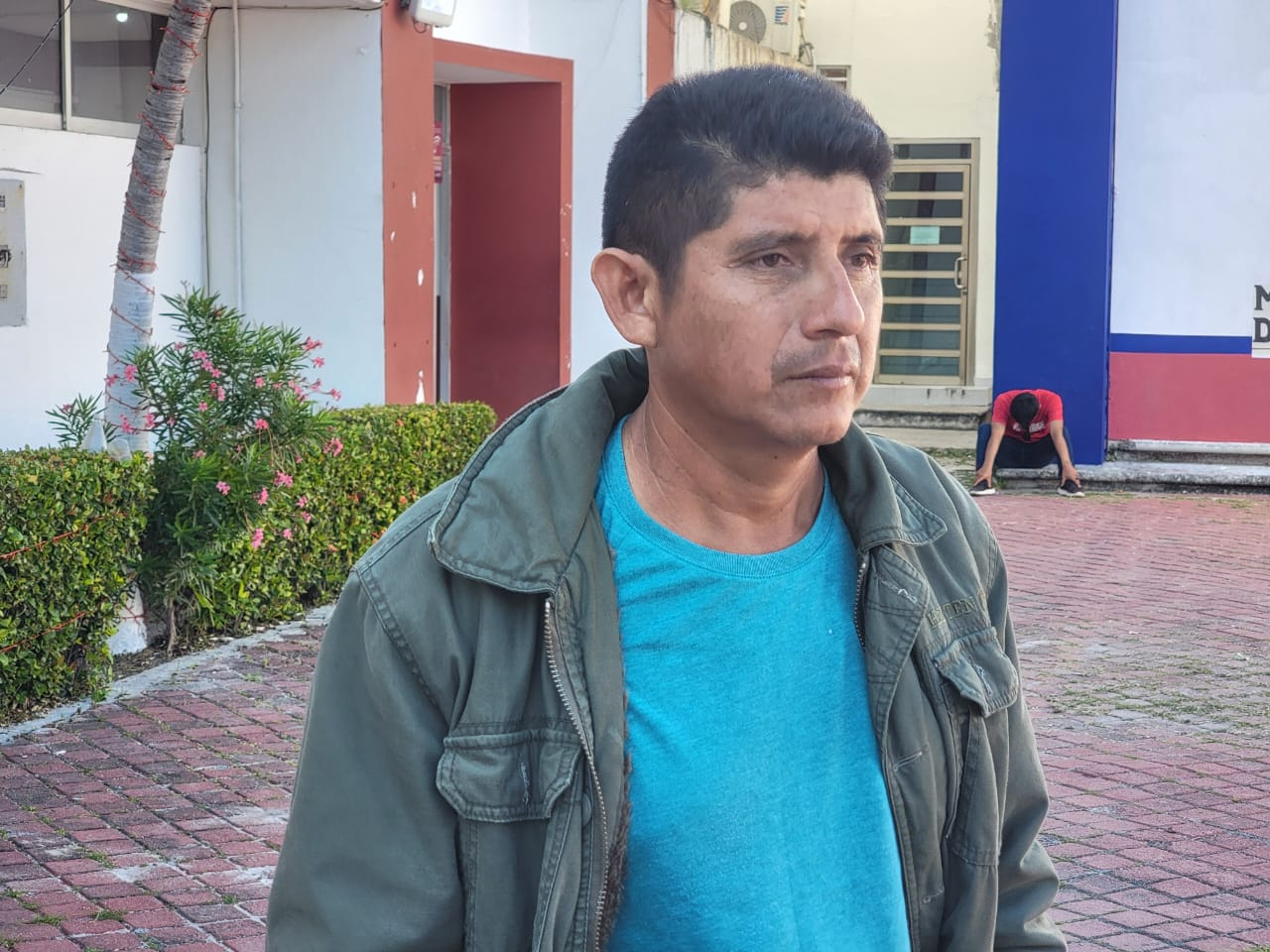 El padre de la víctima, Luis Elias Chi Dzib, no ha rendido declaración y se encuentra en el funeral de su hija en Oxcabal Sabancuy El padre de la víctima, Luis Elias Chi Dzib, no ha rendido declaración y se encuentra en el funeral de su hija en Oxcabal Sabancuy