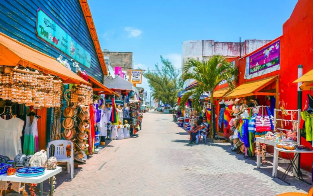 Isla Mujeres espera más de  900 mil turistas en diciembre
