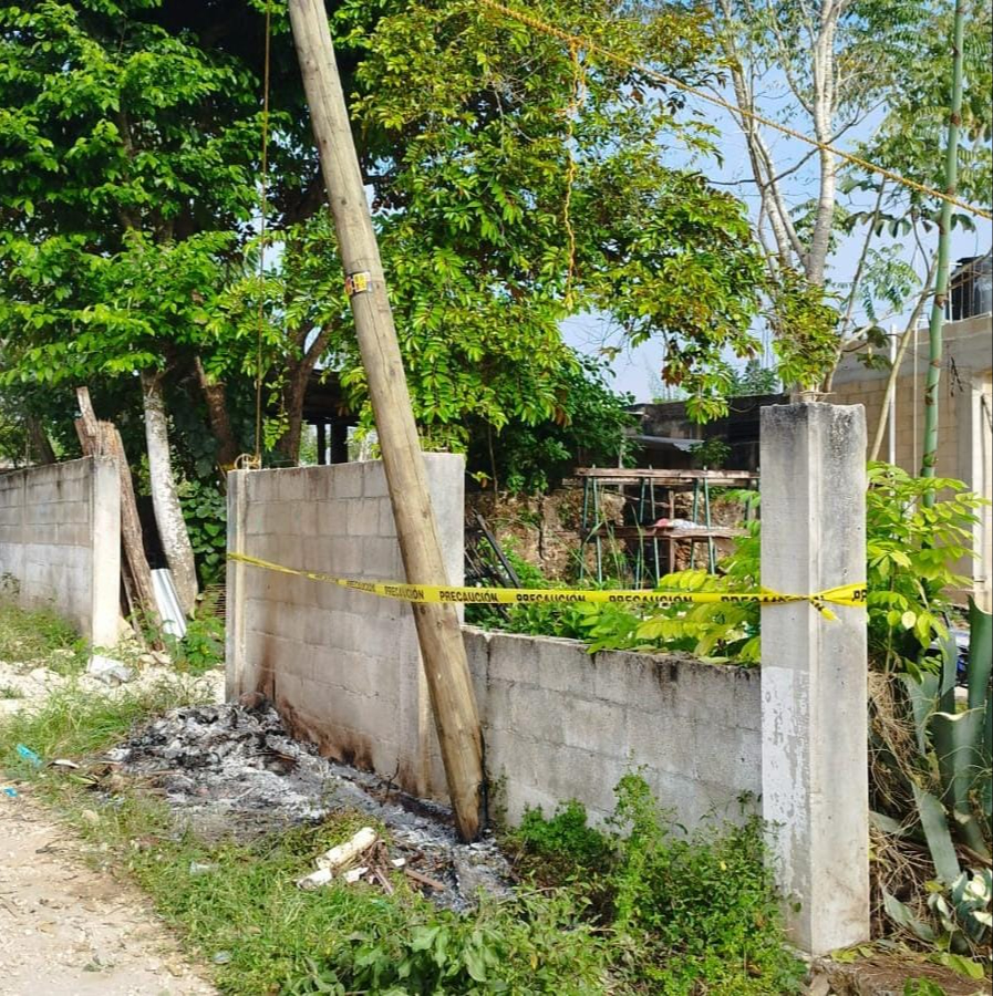 Poste luz se quema dejando sin luz a habitantes de una colonia en José María Morelos