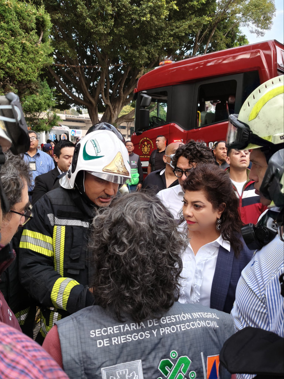 Confirman 4 muertes en el incendio en la alcaldía Benito Juárez. Confirman 4 muertes en el incendio en la alcaldía Benito Juárez.