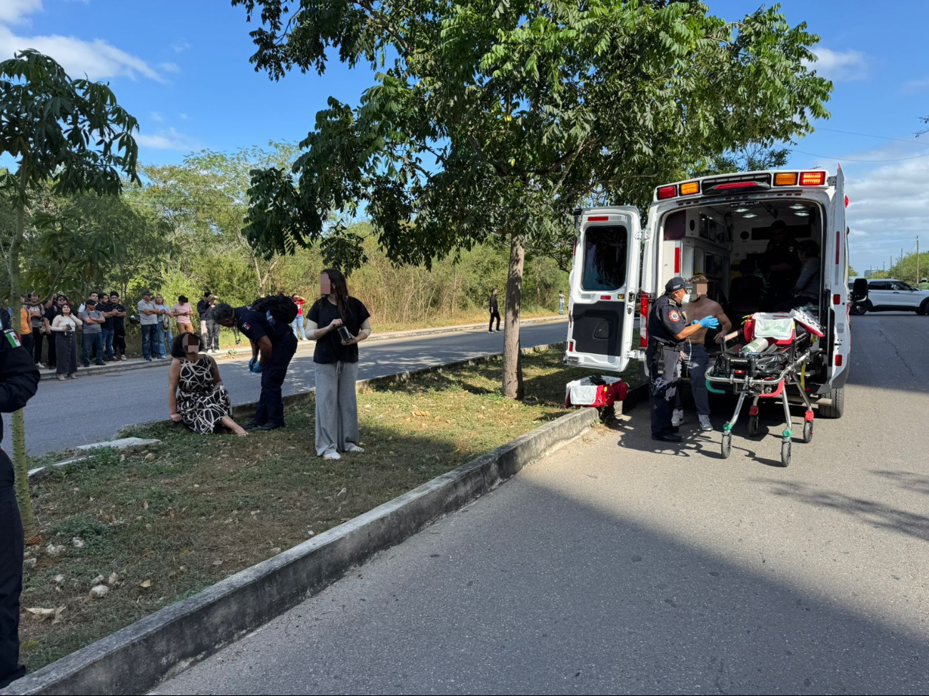 Bomberos de la SSP Yucatán atendieron el siniestro presentado la tarde de este jueves al norte de Mérida, no se registran lesionados