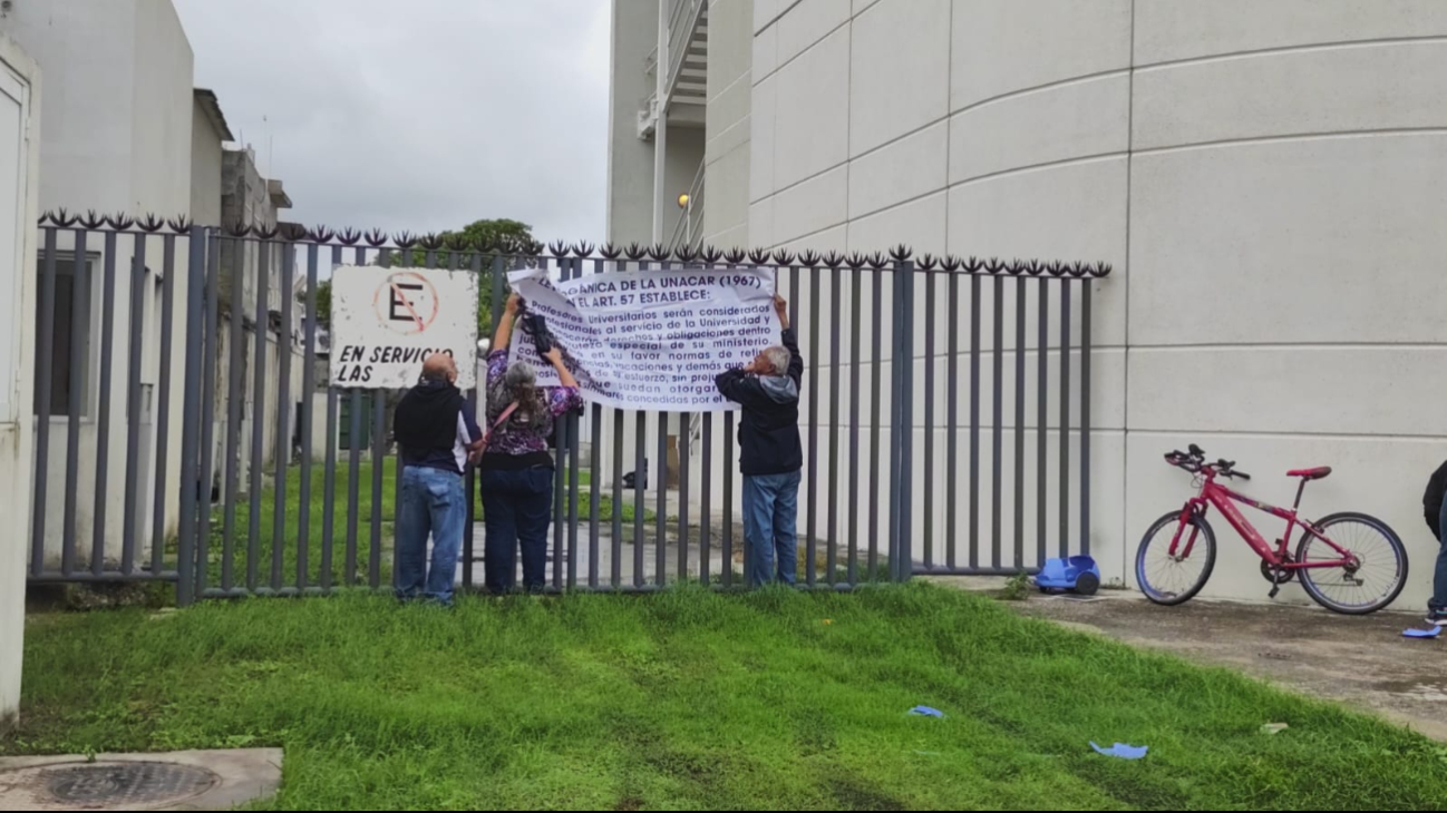 Los jubilados agradecen el respaldo del Gobierno del Estado, pero señalan la responsabilidad de la universidad en la falta de prestaciones
