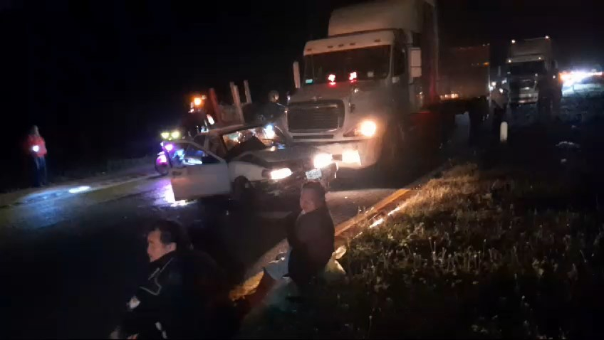 Los tripulantes fueron asistidos por el conductor del tráiler y más tarde por la Guardia Nacional y servicios de emergencia