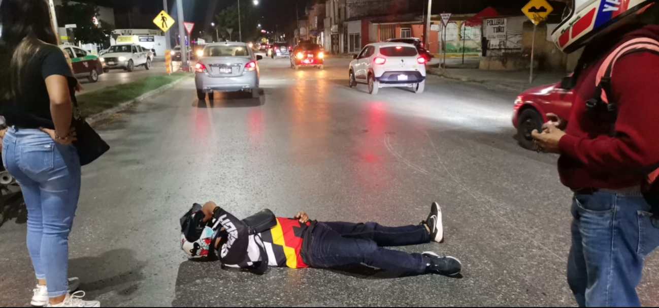 Se le solicitó una ambulancia para atender al accidentado.