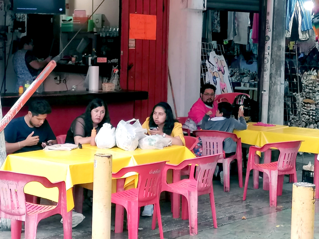 Cofepris: 20% de negocios de comida en Quintana Roo reportaron incumplimiento en normas de sanidad