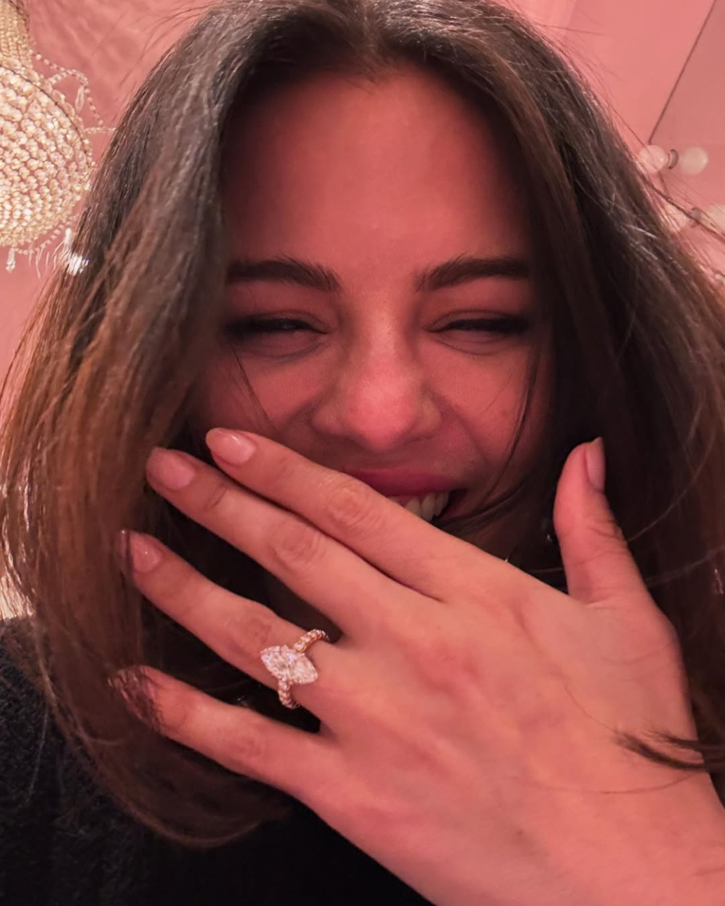 La cantante y actriz compartió la noticia en su Instagram