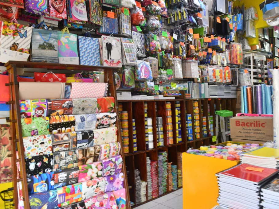 Caen 90% ventas de papelerías Caen 90% ventas de papelerías