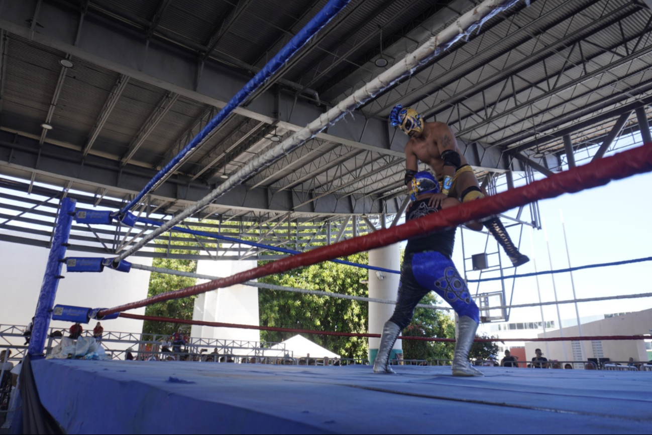 Espectacular lucha libre de mini estrellas en Campeche