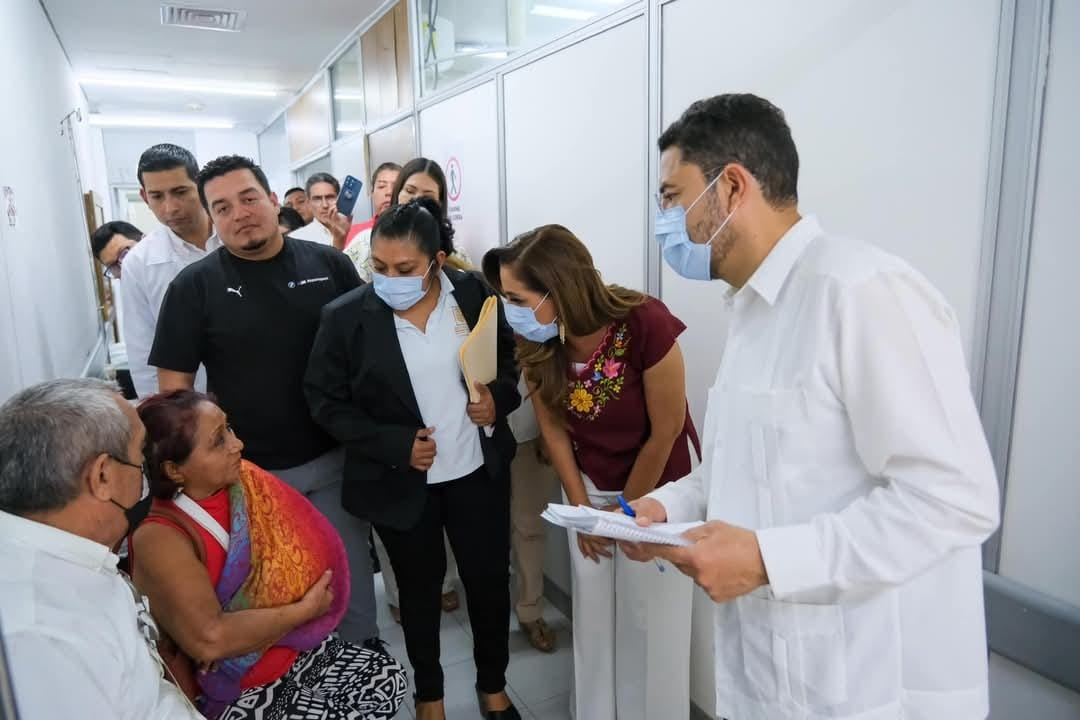 La visita de la gobernadora fue inesperada. La visita de la gobernadora fue inesperada.