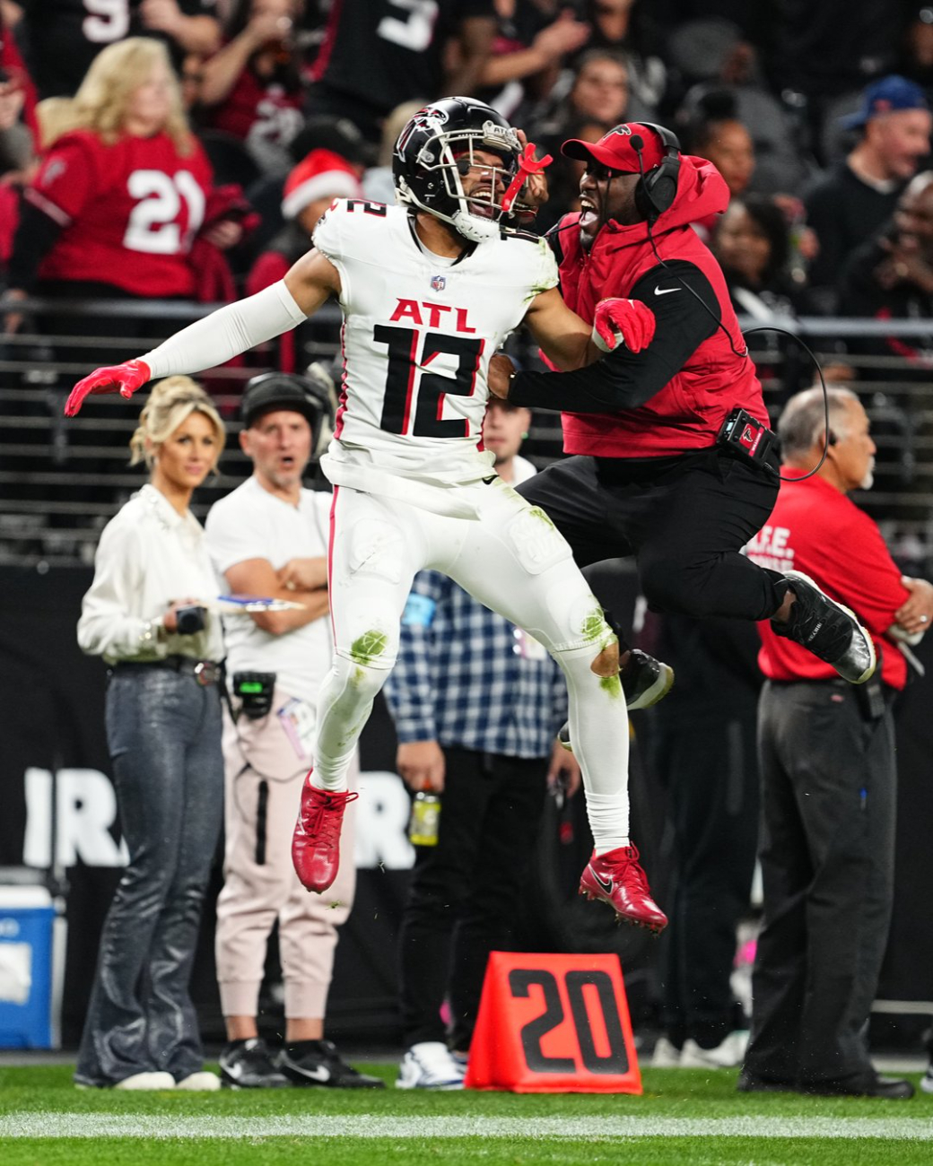 Atlanta gana a los Raiders en la semana 15 de la NFL. Atlanta gana a los Raiders en la semana 15 de la NFL.