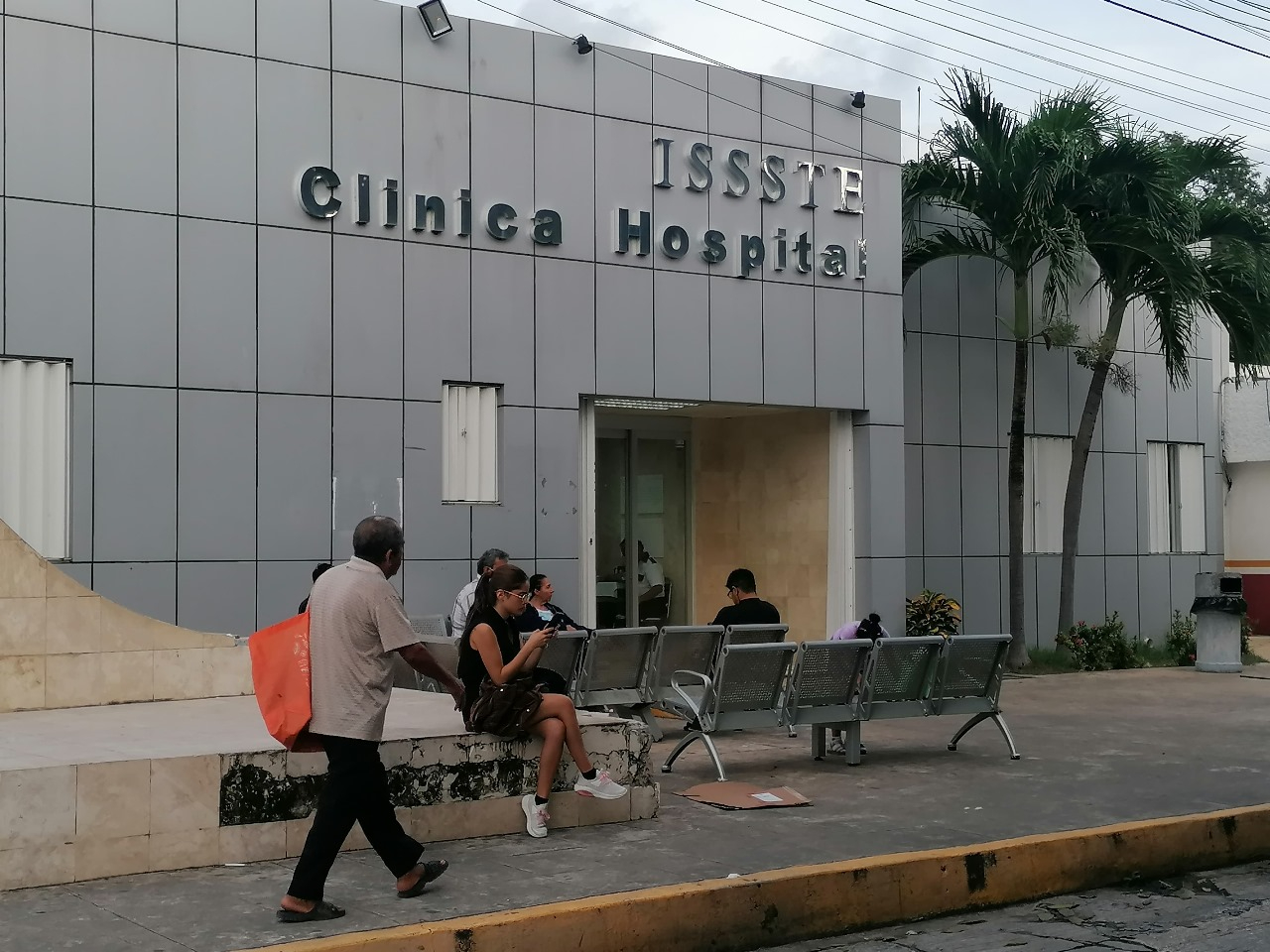 Derechohabientes de hospitales de Quintana Roo pagan sus propios tratamientos