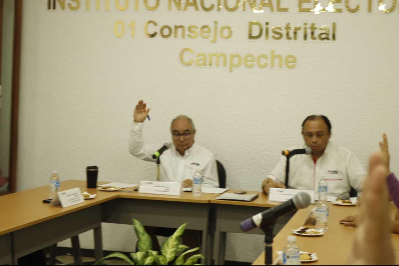 Omar Valle Flores, presidente de la Junta Local 01 del INE, informó sobre la renovación y exhortó al diálogo respetuoso en los debates electorales Omar Valle Flores, presidente de la Junta Local 01 del INE, informó sobre la renovación y exhortó al diálogo respetuoso en los debates electorales