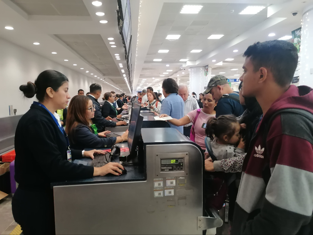 Aeropuerto de Cancún  lidia con baja de operaciones por tercer día consecutivo