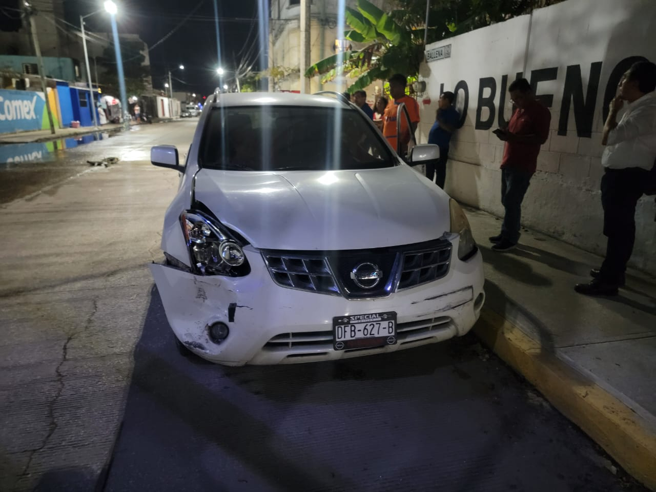 Conductora provoca múltiple percance en la justo sierra
