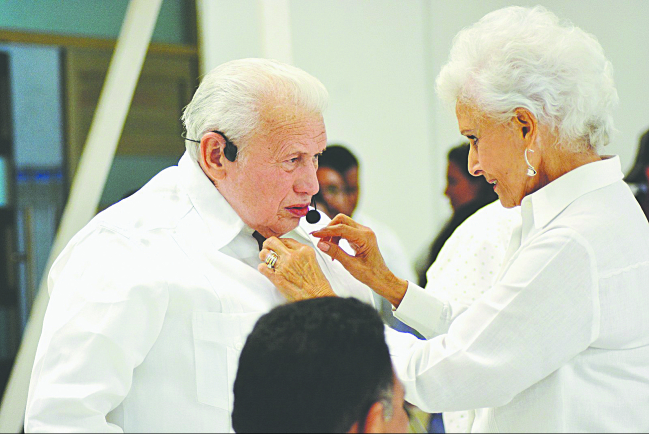Alicia Figueroa y Mario Renato Menéndez compartieron más de 50 años de vida juntos Alicia Figueroa y Mario Renato Menéndez compartieron más de 50 años de vida juntos