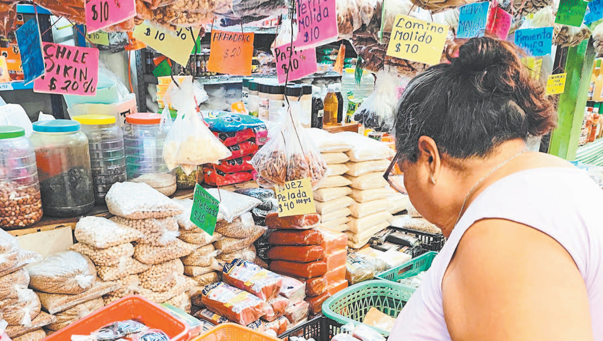  Carmelitas se preparan para Nochebuena; han iniciado las compras navideñas   