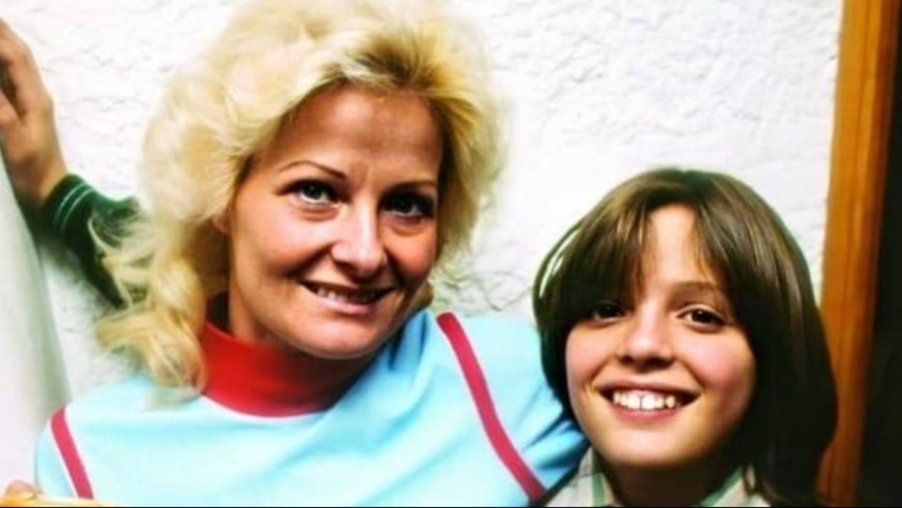 Aseguran que Luis Miguel ha visto a su mamá Marcela Basteri en Argentina 