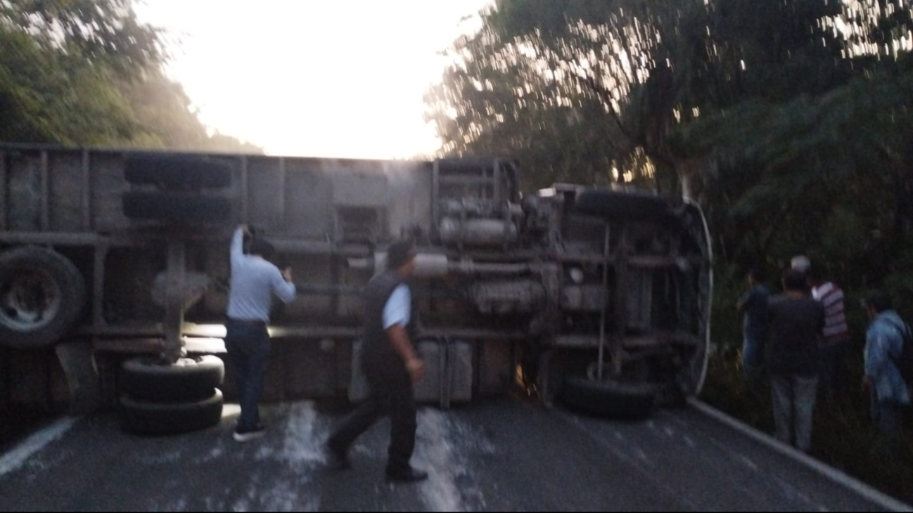 Habitantes de la zona han exigido a las autoridades solucionar el problema debido a los múltiples accidentes Habitantes de la zona han exigido a las autoridades solucionar el problema debido a los múltiples accidentes