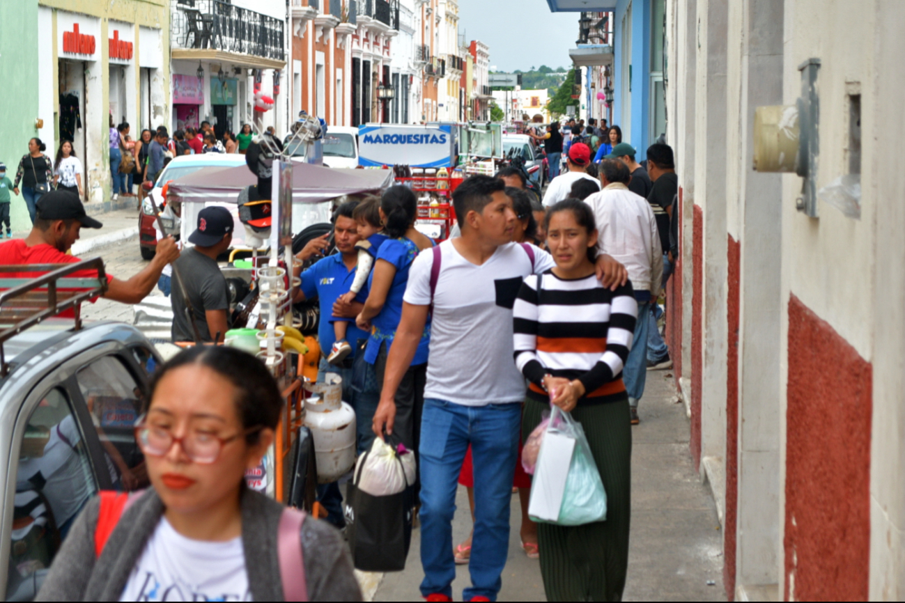 El Centro Histórico ofrece tiendas, cafeterías y un entorno colonial perfecto para regalar y compartir. El Centro Histórico ofrece tiendas, cafeterías y un entorno colonial perfecto para regalar y compartir.