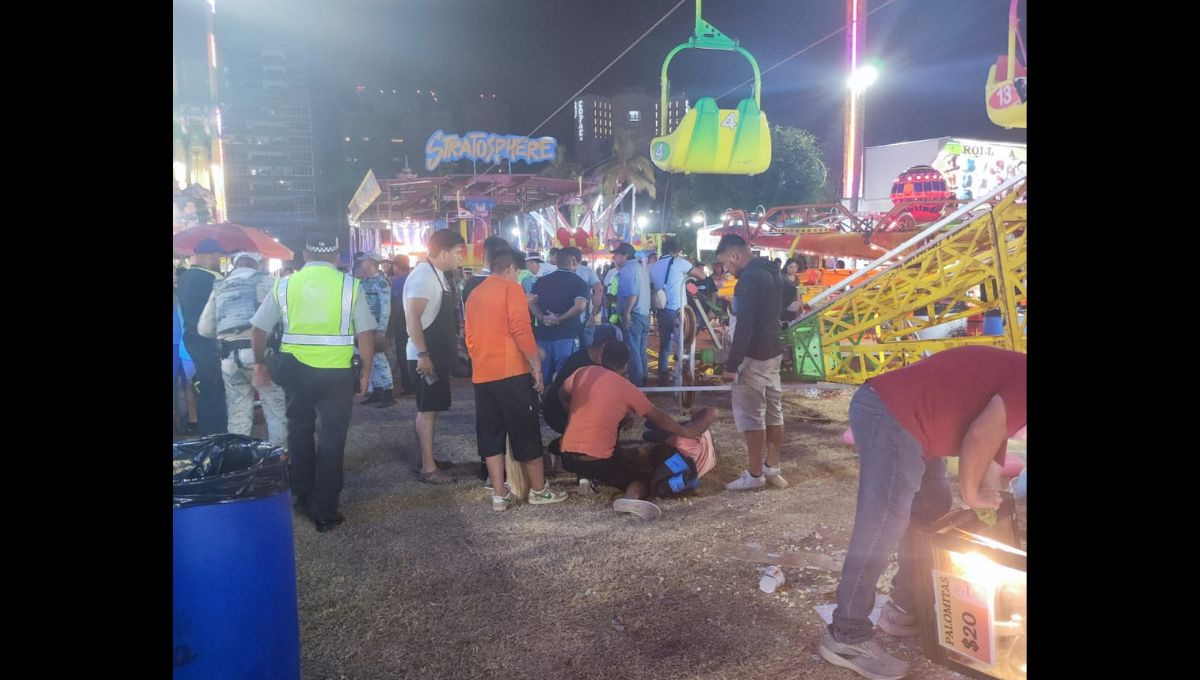 El desplome repentino del juego mecánico generó una reacción caótica entre los asistentes El desplome repentino del juego mecánico generó una reacción caótica entre los asistentes