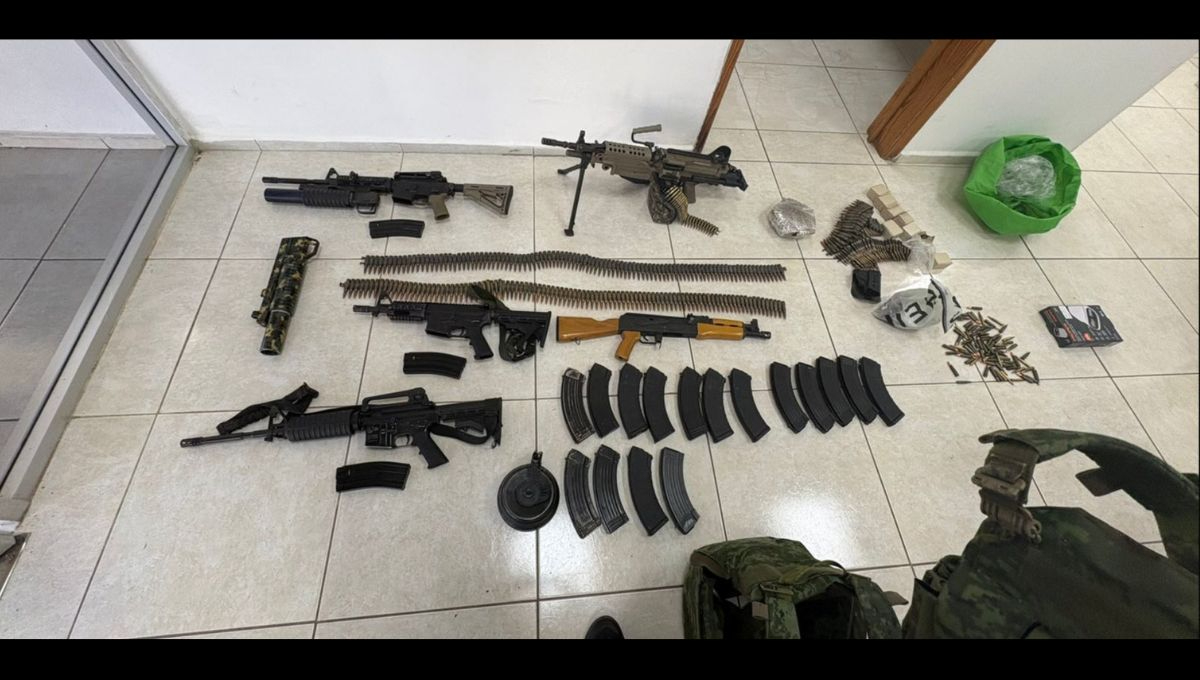 Entre los bienes incautados también destacan un Jeep Rubicón rojo y una camioneta Cheyenne