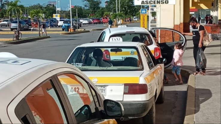 A pesar de lo establecido, taxistas aumentaron tarifas por su cuenta. A pesar de lo establecido, taxistas aumentaron tarifas por su cuenta.
