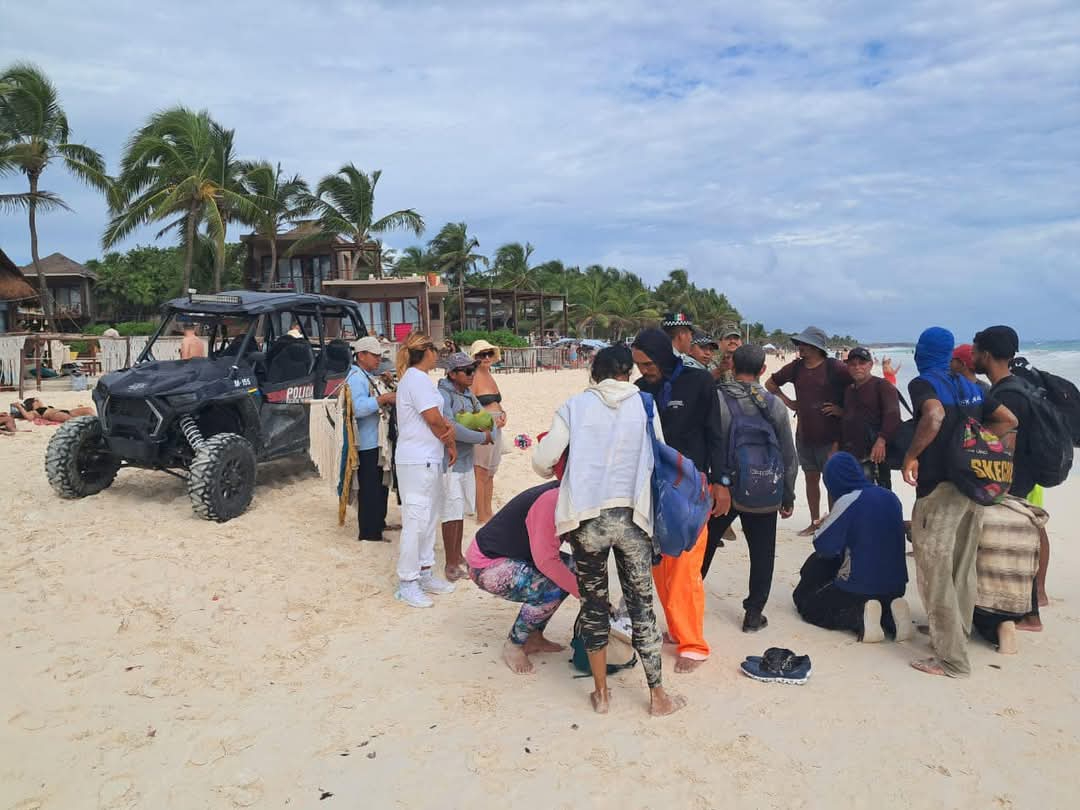 Migrantes cubanos llegan a Tulum tras una semana en altamar