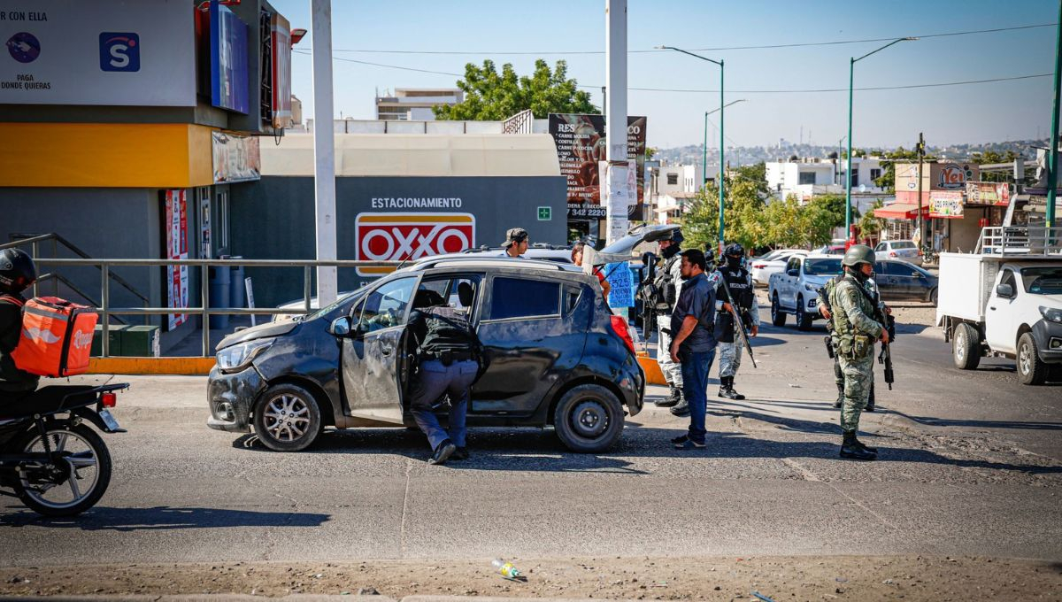 Elementos de la policía estatal de Sinaloa y fuerzas federales desplegaron un operativo conjunto para localizar Elementos de la policía estatal de Sinaloa y fuerzas federales desplegaron un operativo conjunto para localizar