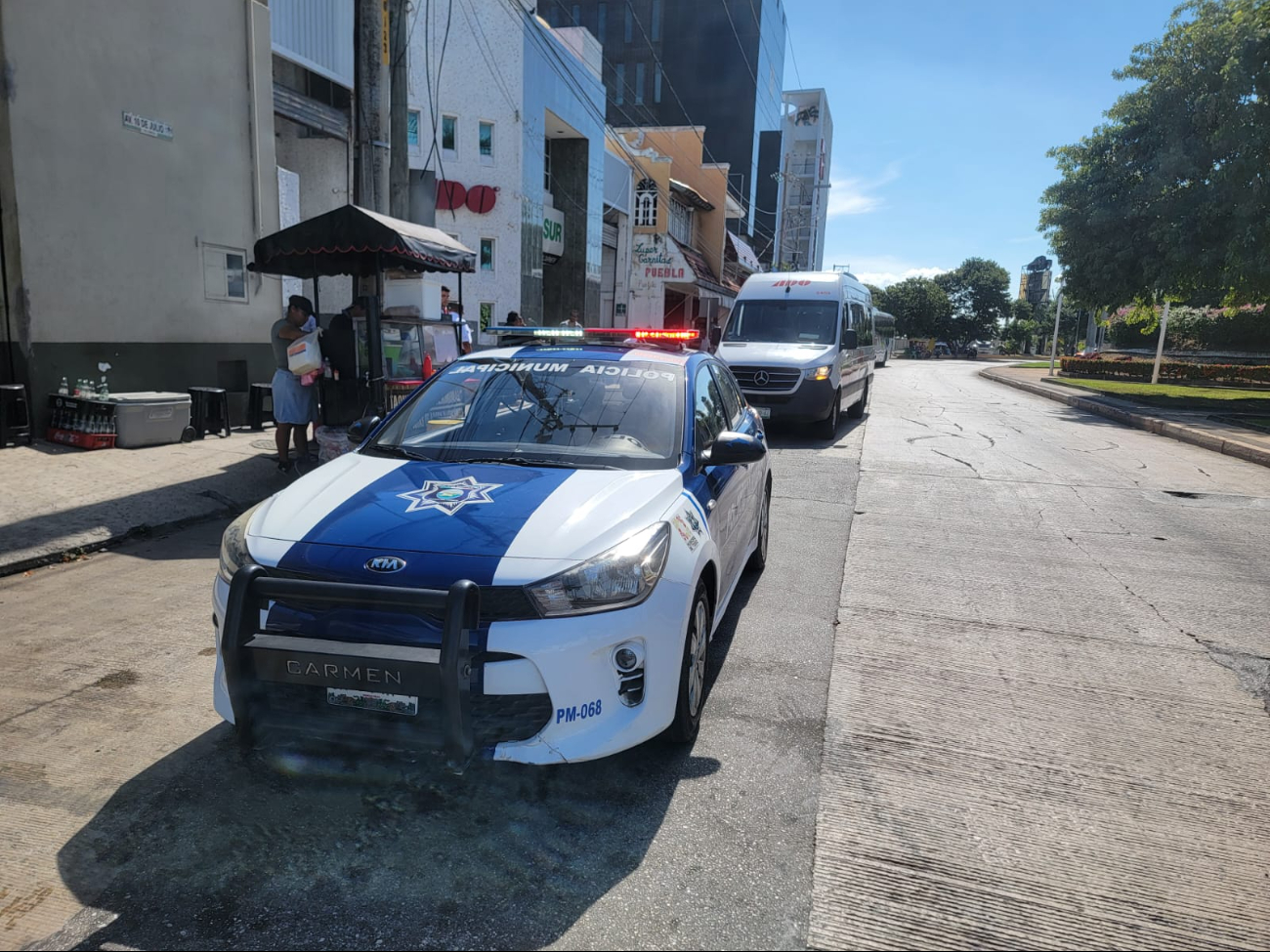 El incidente generó intenso tráfico en la zona, bloqueando el carril derecho de circulación El incidente generó intenso tráfico en la zona, bloqueando el carril derecho de circulación