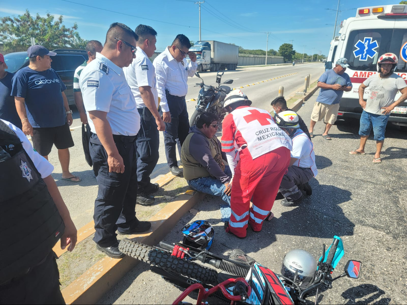 Choque de motocicletas deja 3 lesionados en Ciudad del Carmen