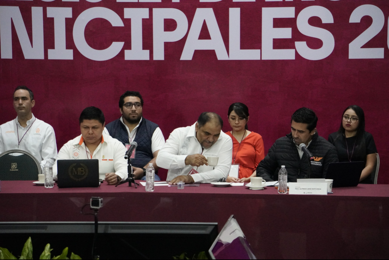 La comparecencia estaba programada para las nueve de la mañana La comparecencia estaba programada para las nueve de la mañana