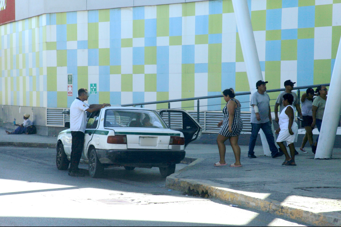   Cancunenses reflejan el repudio contra taxistas por reciente caso de abuso sexual  