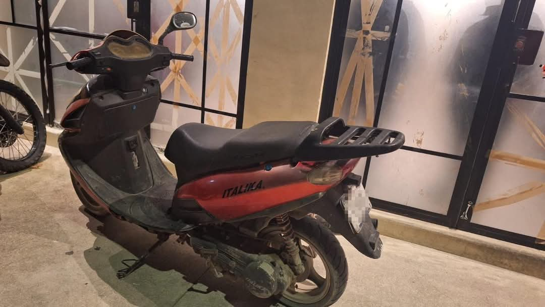 Neiser “N” fue llevado por las autoridades y la motocicleta fue asegurada Neiser “N” fue llevado por las autoridades y la motocicleta fue asegurada