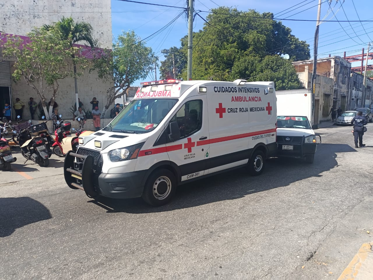Chocan ambulancia que trasladaba un paciente en Ciudad del Carmen
