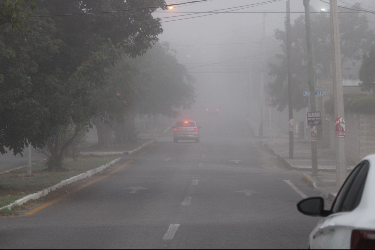 La niebla se presentó al amanecer de este lunes en Yucatán La niebla se presentó al amanecer de este lunes en Yucatán
