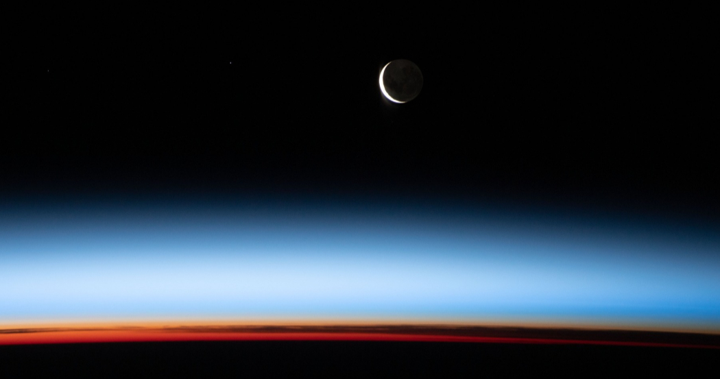 Astronautas de la EEI celebran 16 veces el Año Nuevo