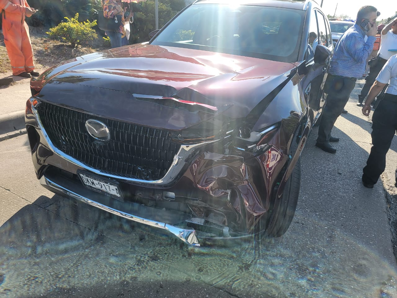El conductor de la camioneta fue detenido y las unidades involucradas fueron enviadas al corralón municipal El conductor de la camioneta fue detenido y las unidades involucradas fueron enviadas al corralón municipal